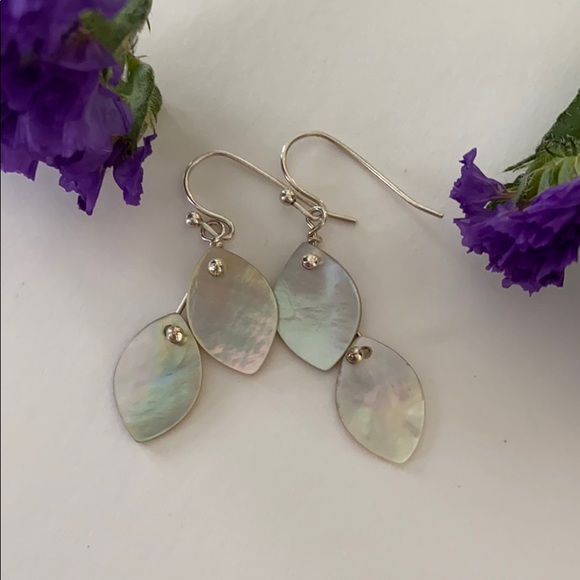 Shells earrings - Picture 2 of 3